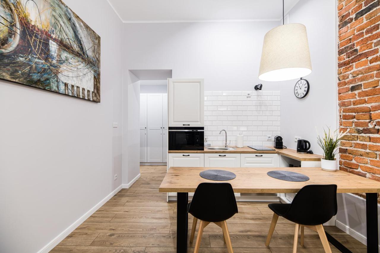 Attractive Apartment Oldtown Near Thetrain Station Cracóvia Exterior foto